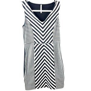 Sleeveless Black & White Dress Striped Small Fitted Stretch S.H.E.